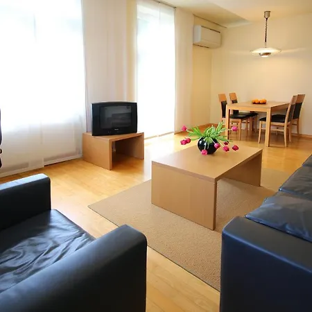 Boltez Apartma Kranj